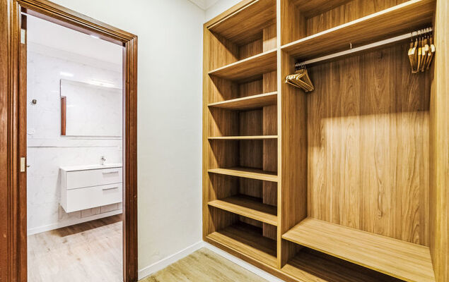 Yubal III - Photo 22