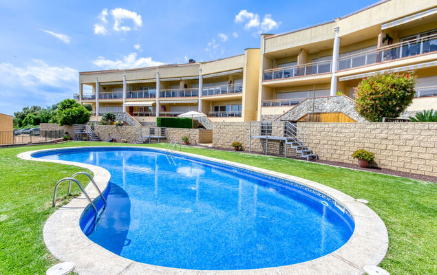 Sun Village I - Photo 1