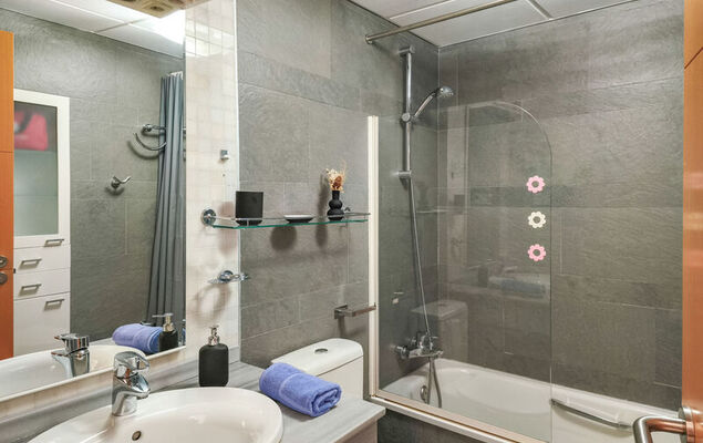 Malaga Pacifico - Photo 16