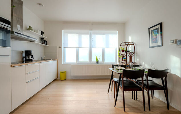 Out of office - Photo 2